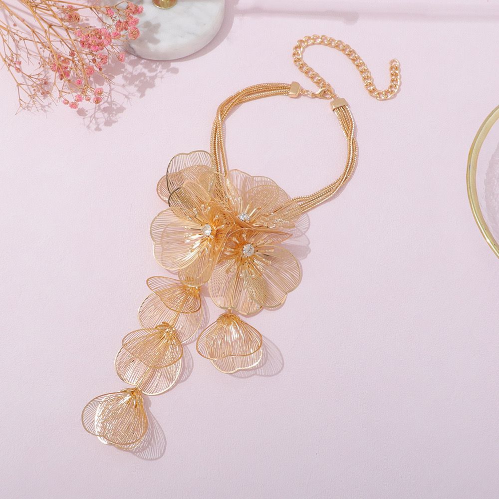 Floral Chic Designer Necklace