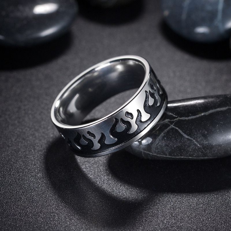 Drip Flame Band Ring (Silver)