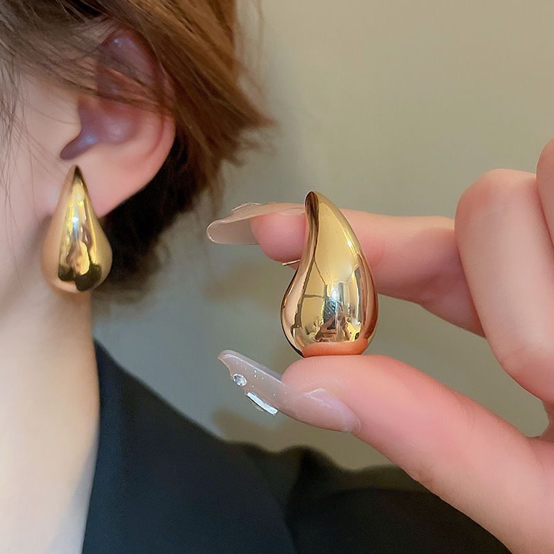 DROP EARRING