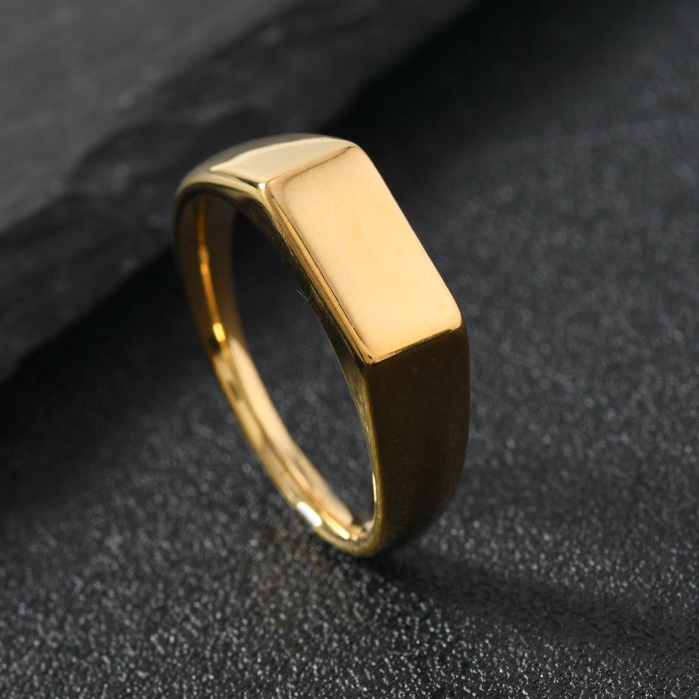 Sleek Topflat Ring