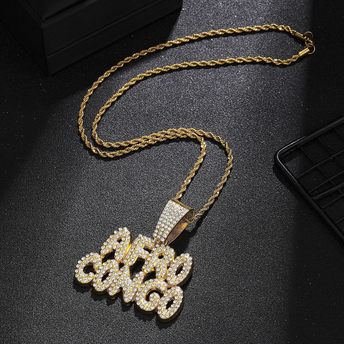 Afro Congo Pendant With Chain